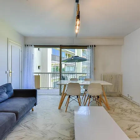 Cosy Studio Juan-Les-Pins / Terrasse -1Mn Plage *